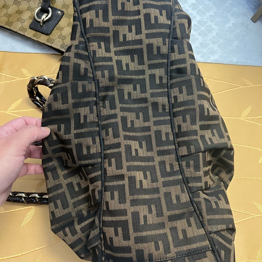 FENDI 
Zucca Mia Tote Tobacco - Picture 9 of 9